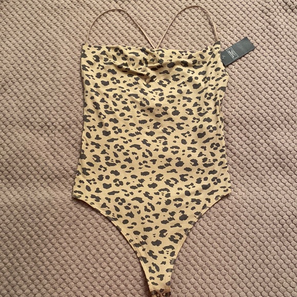Abercrombie Leopard Bodysuit NWT S - Picture 4 of 8